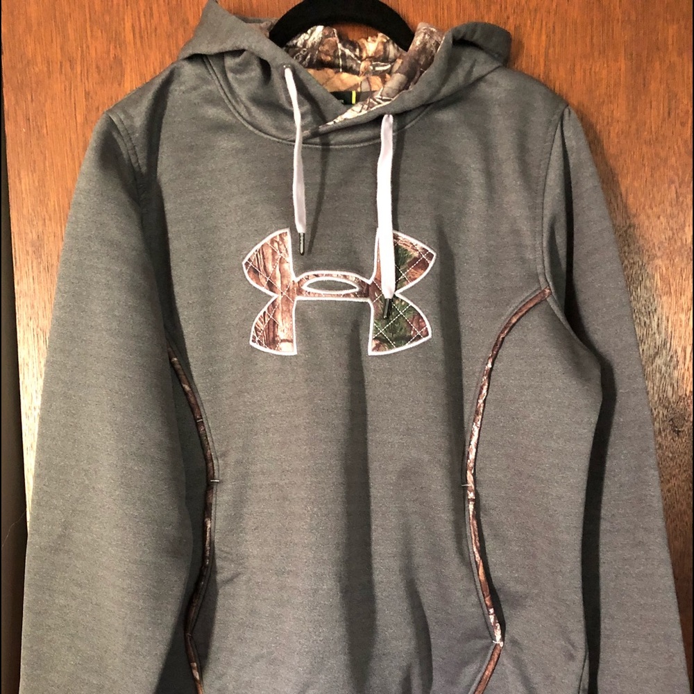 Under Armour Hoodie